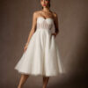 Chic Custom Wedding Dress – Sweetheart Neckline & Beaded Detail