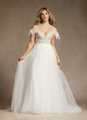 Vintage A-Line Wedding Dress with Lace & Sequins – Romantic V-Neck Design