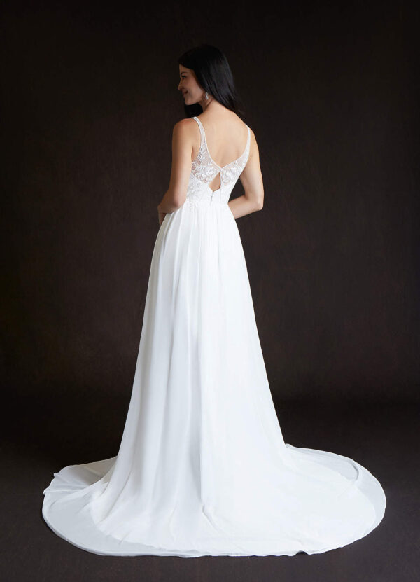 Vintage Chic Wedding Dress with Embroidered Lace and Beaded Sequins