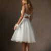 Elegant Knee-Length Wedding Dress with Spaghetti Straps