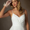 Elegant Knee-Length Wedding Dress with Spaghetti Straps