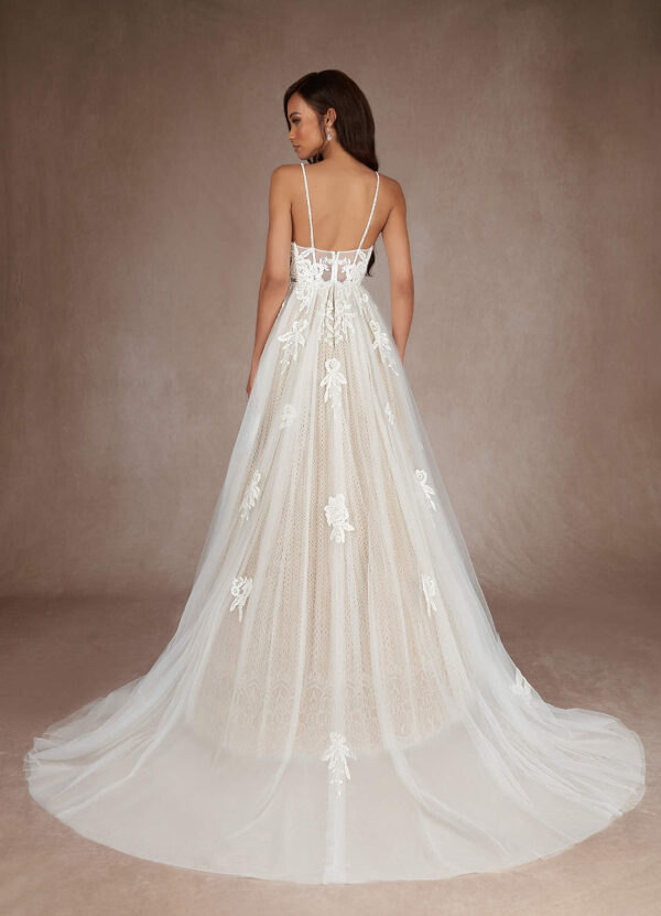Elegant Custom Wedding Dresses – Sweetheart Neckline & Corset Back
