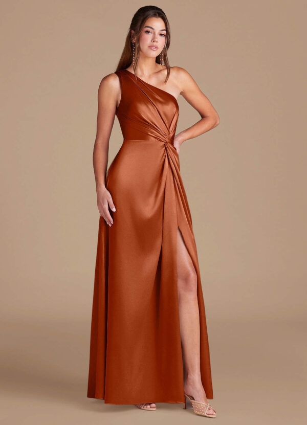 Elegant One-Shoulder Bridesmaid Dress – Metallic Satin & Pleated Design