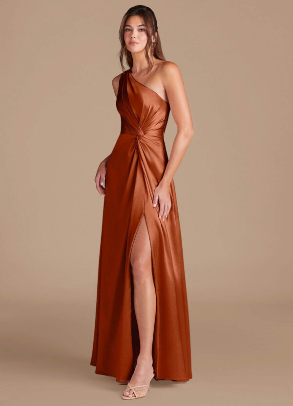 Elegant One-Shoulder Bridesmaid Dress – Metallic Satin & Pleated Design
