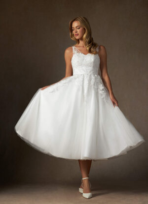 Vintage Custom Wedding Dress – Tea-Length, Lace & 3D Florals