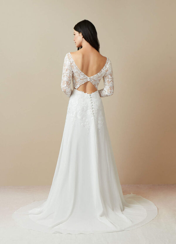 Elegant Custom Wedding Dress – Beaded Lace, V-Back & Sweep Train
