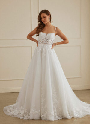 Elegant Custom Wedding Dress – Beaded Lace & Chapel Train