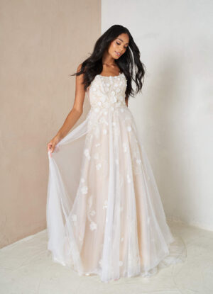 Elegant Custom Wedding Dress – Beaded Lace & Cathedral Train