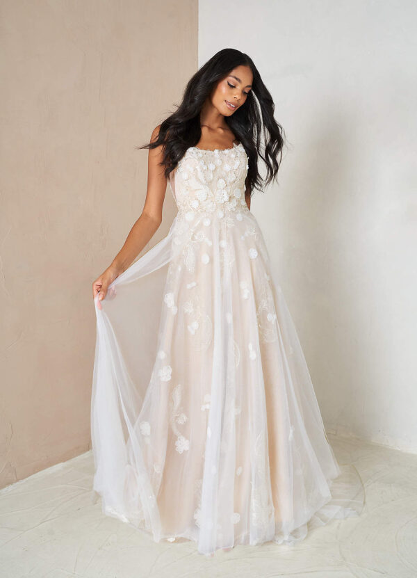 Elegant Custom Wedding Dress – Beaded Lace & Cathedral Train