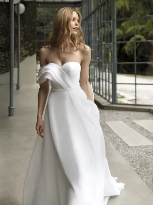 Asymmetrical A-line Organza Wedding Dress