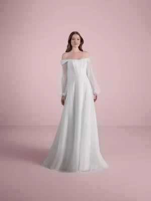 Scoop Neck A-Line Tulle Wedding Dress with Long Sleeves
