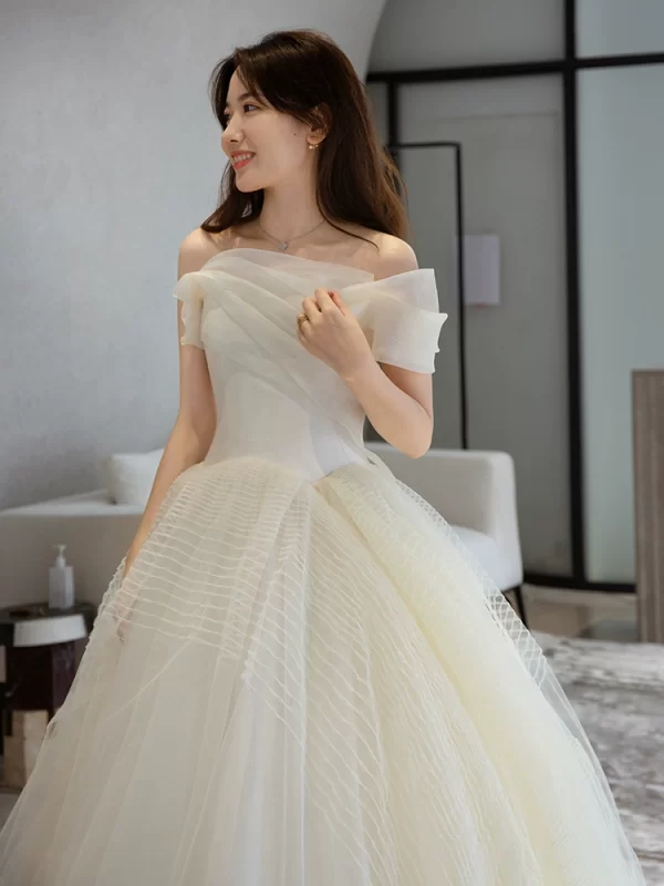 Off-Shoulder French Minimalist White Tulle Wedding Dress