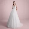 V-neck Princess Tulle Wedding Dress