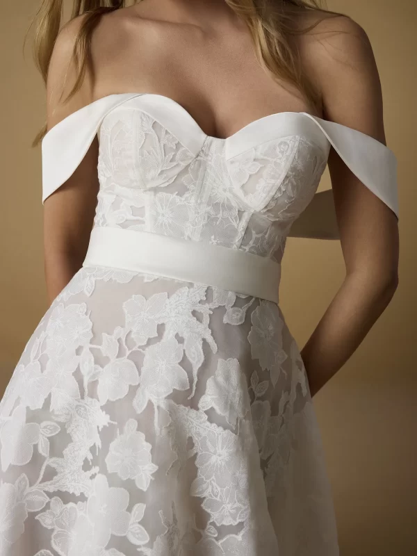 Sweetheart A-line Wedding Dress